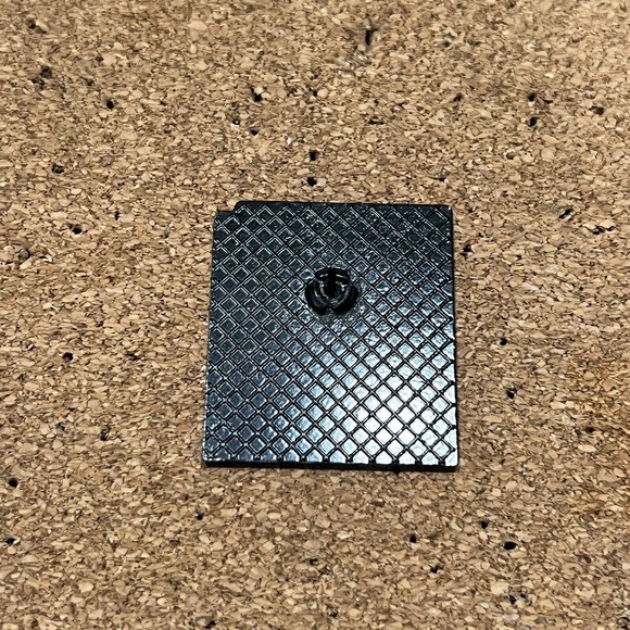 Pokemon Soft Enamel Pins Collectible Anime Cartoon JIGGLYPUFF GAMEBOY Nintendo - Picture 2 of 2